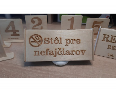 Tabuľka - Stôl pre nefajčiar