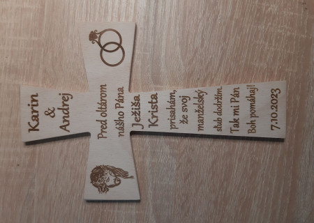 Krížik s textom